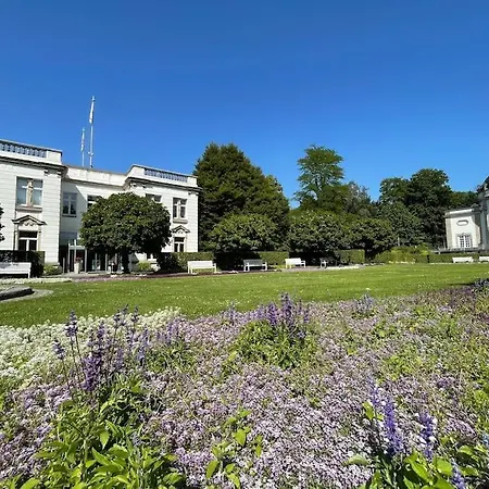 Lägenhet Stadt-oase - Kostenlos Parken, Ruhig, Kliniken, Gop, Bali-therme, Boxspringbett