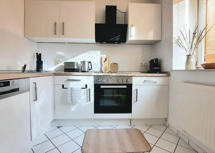 Stadt-oase - Kostenlos Parken, Ruhig, Kliniken, Gop, Bali-therme, Boxspringbett Lägenhet *