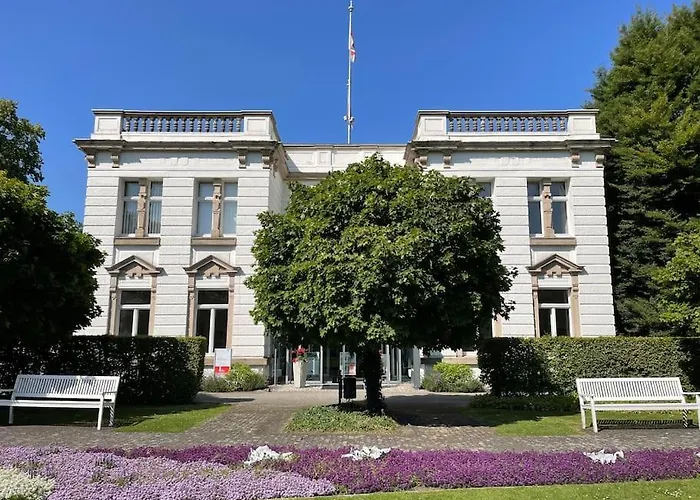 Lägenhet Stadt-oase - Kostenlos Parken, Ruhig, Kliniken, Gop, Bali-therme, Boxspringbett Bad Oeynhausen